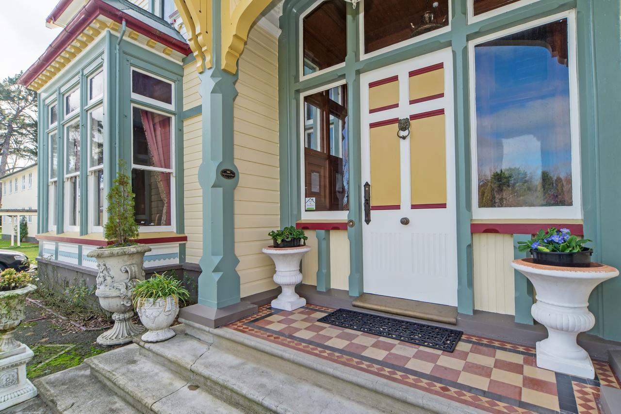 Highden Manor Estate Hotel Palmerston North Exterior photo
