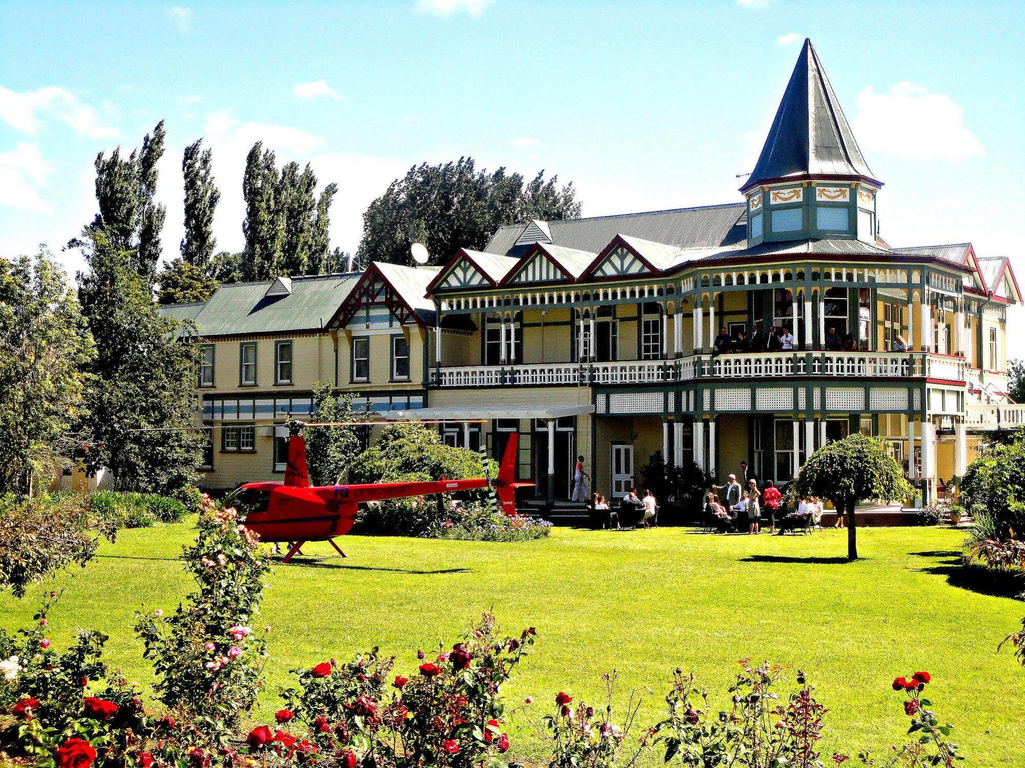 Highden Manor Estate Hotel Palmerston North Exterior photo